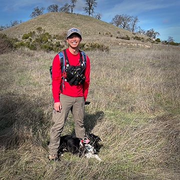 Tim Thio and "Ellis", certified air scent and large source cadaver